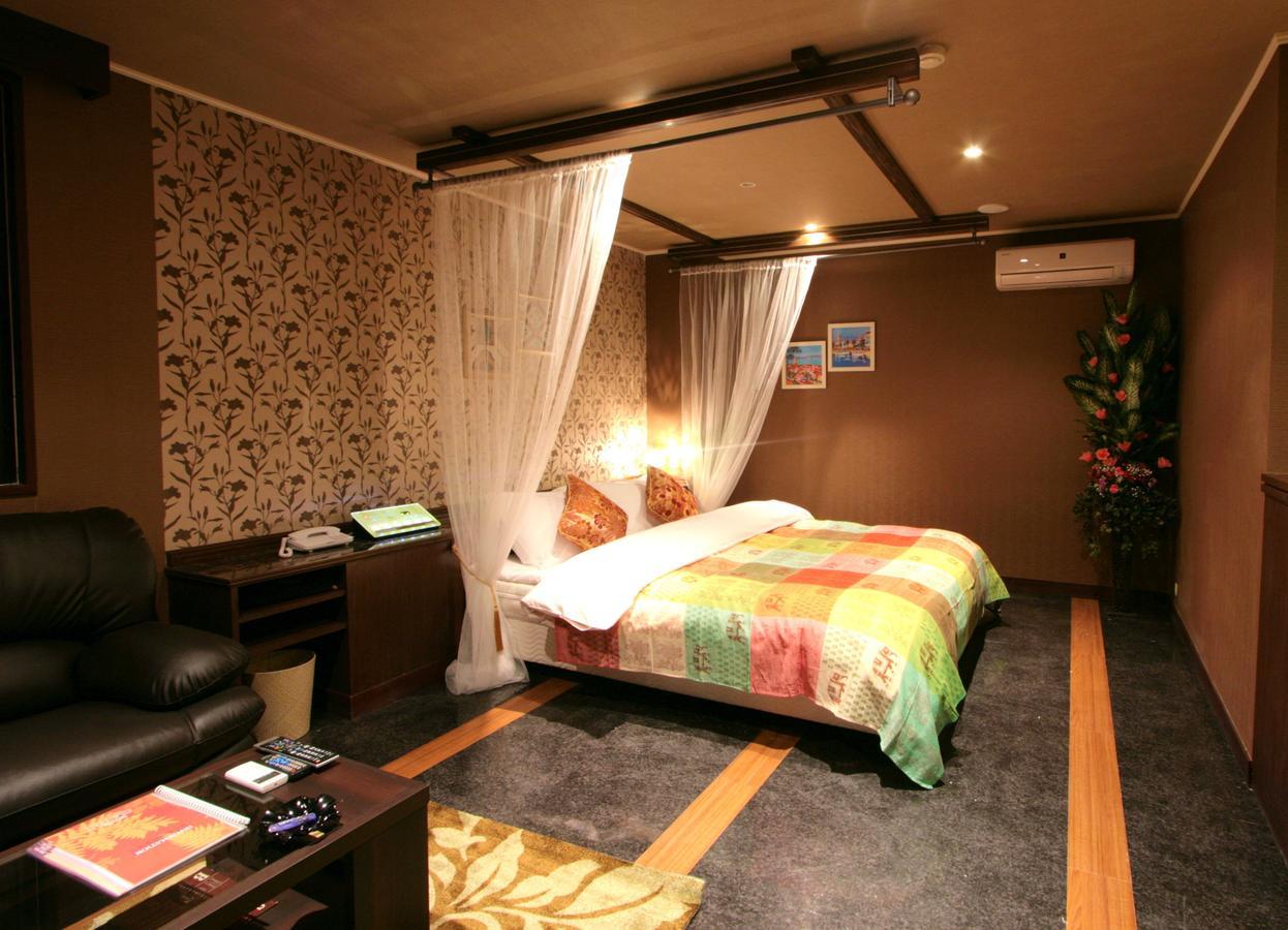 Hotel Sari Seki Inter (Adults Only) Kameyama Zewnętrze zdjęcie